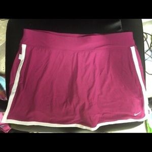 NEW!! Women’s Nike Tennis Skirt Pink/Berry With White Trim L
